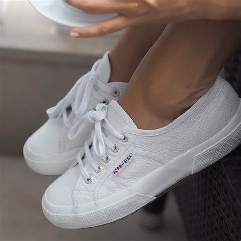 popular white womens sneakers